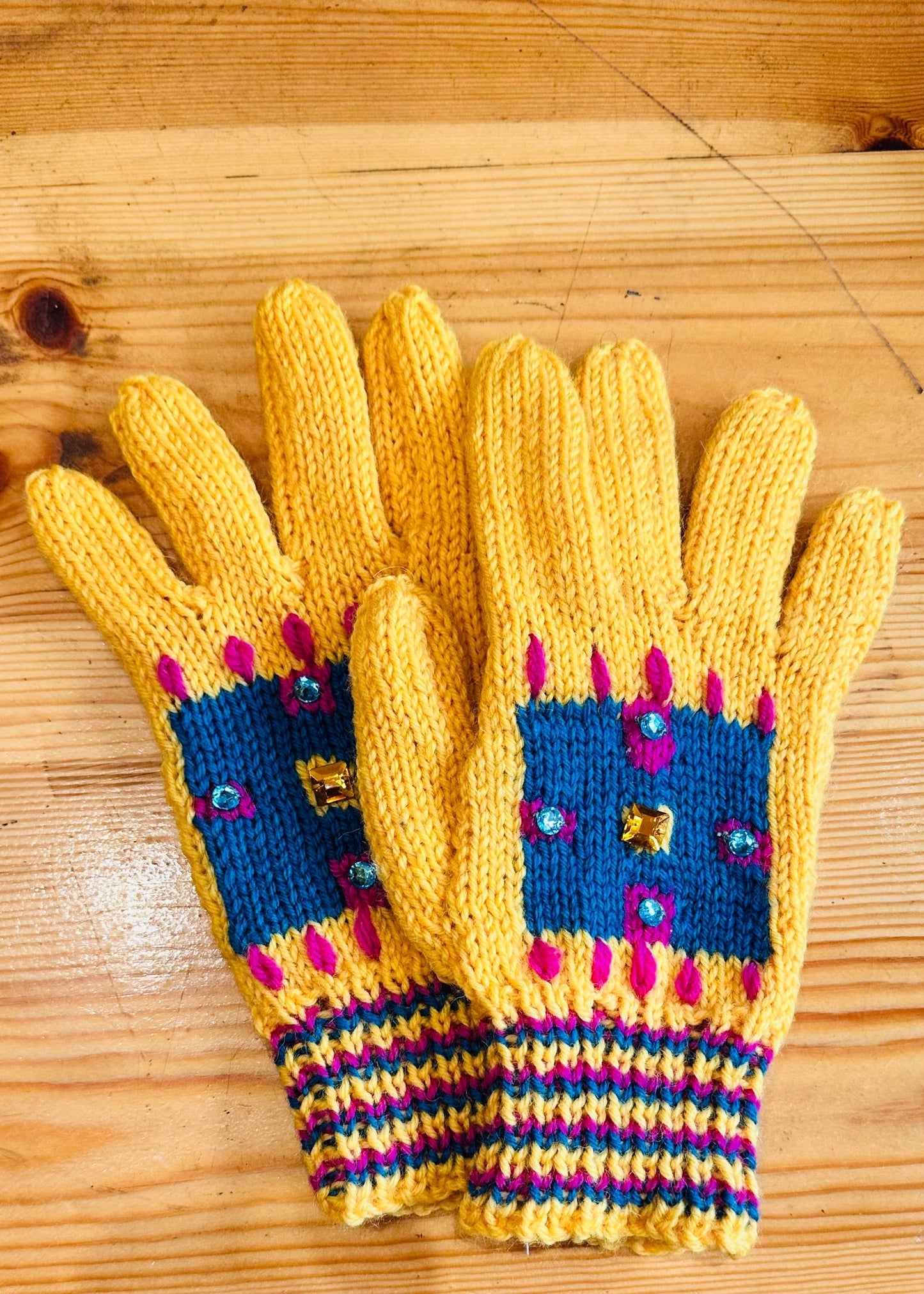 Wool Gloves: 'Yellow Chess Set'