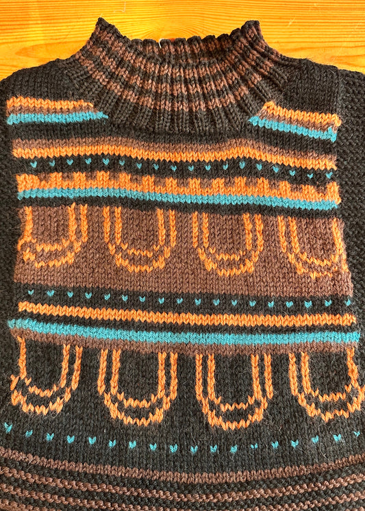 Turtle Neck Tuck-in: 'Brown Bead'