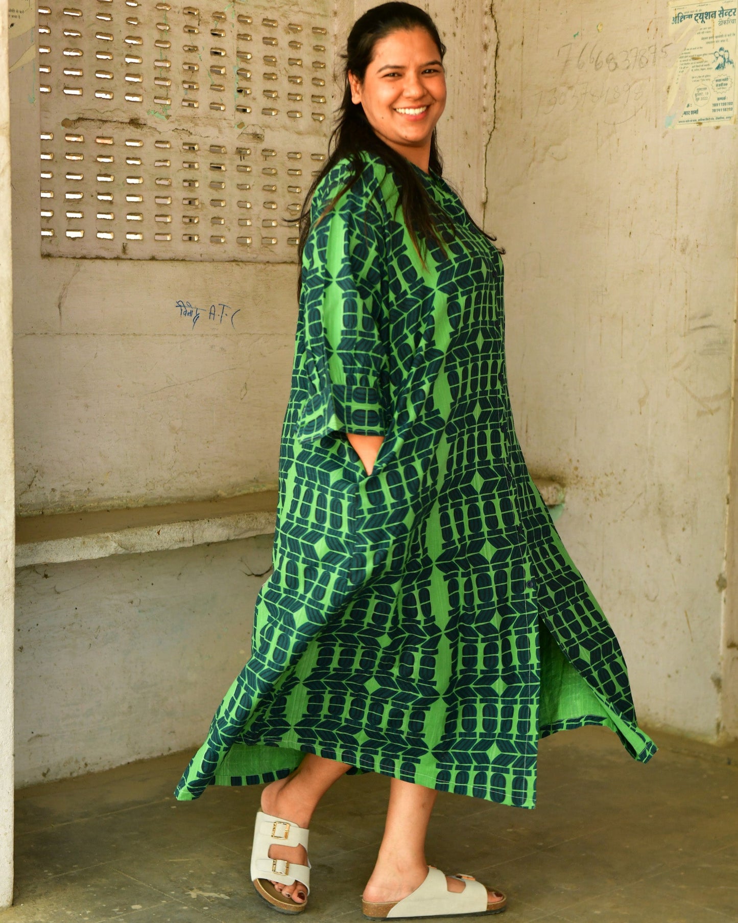 Beachy Tunic in 'Green Flamingo Splits'