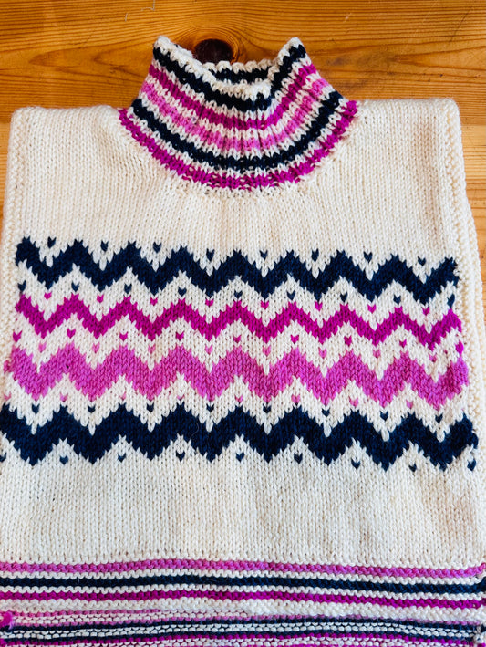 Turtle Neck Tuck-in: 'Pink & White Spark'