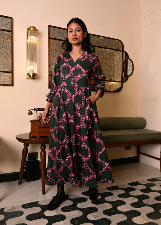 Party Lydia Dress in 'Dashing Diamond on Green'