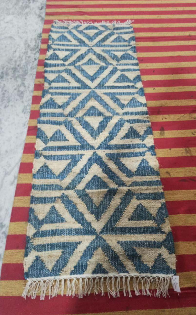 Jute Rug in Honeycomb