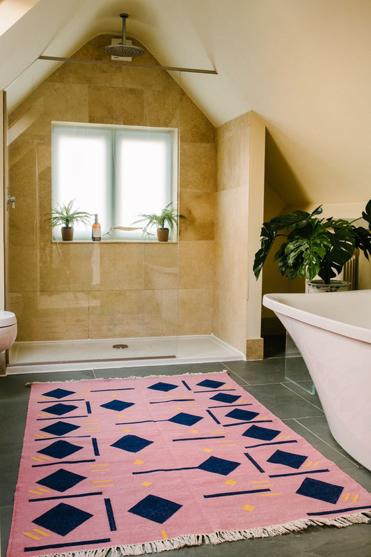 Handwoven Cotton Dhurrie Rug in 'Pink Diamond'
