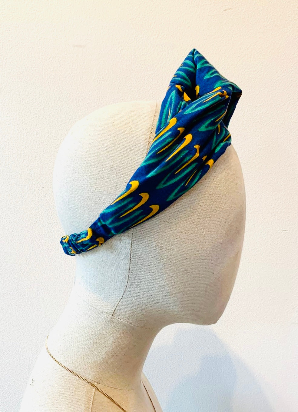 The Twist Headband in 'Winter Fly'