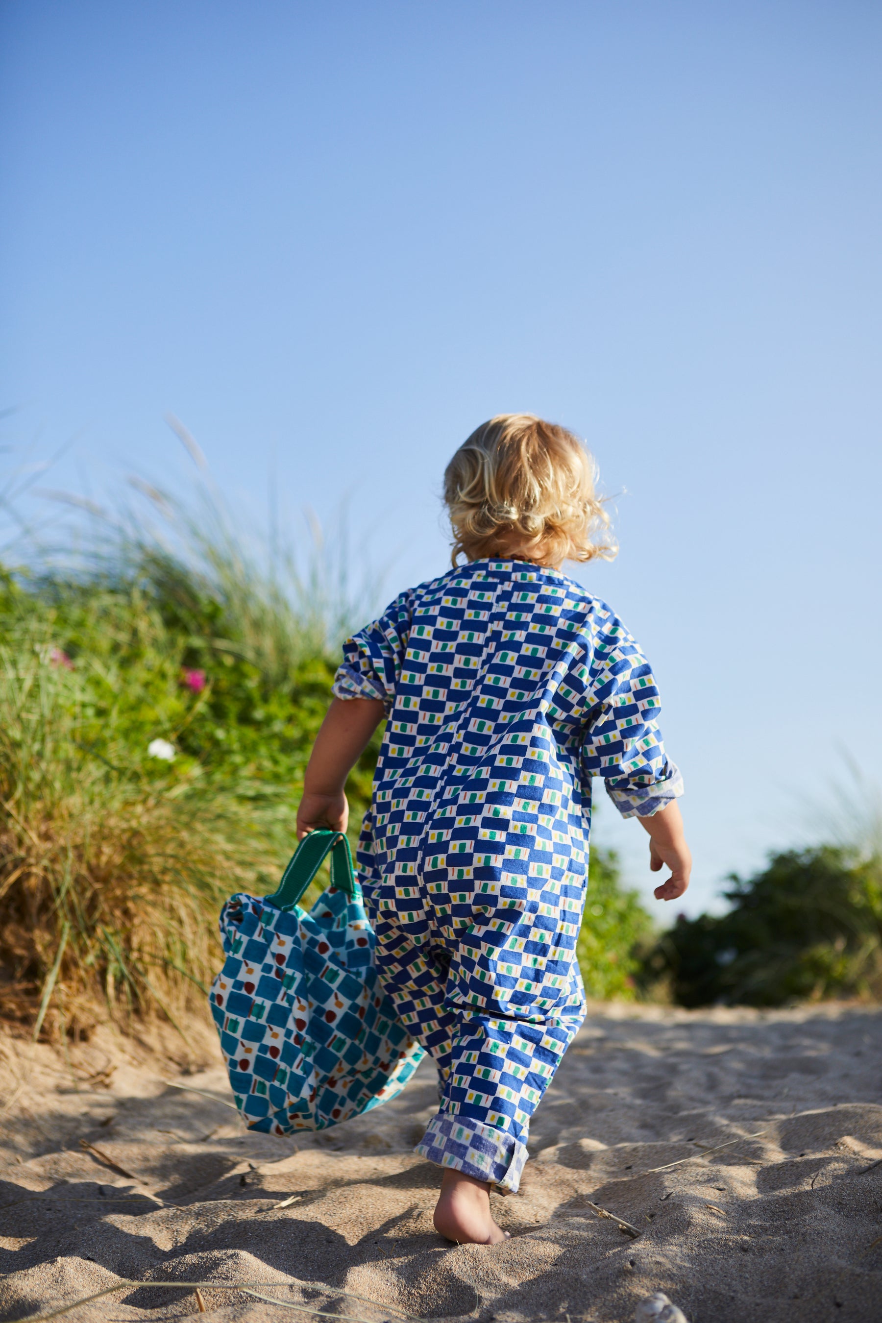 Kids Lunch bag in Checkers and Deckers print Bric Collab-Humphries and Begg