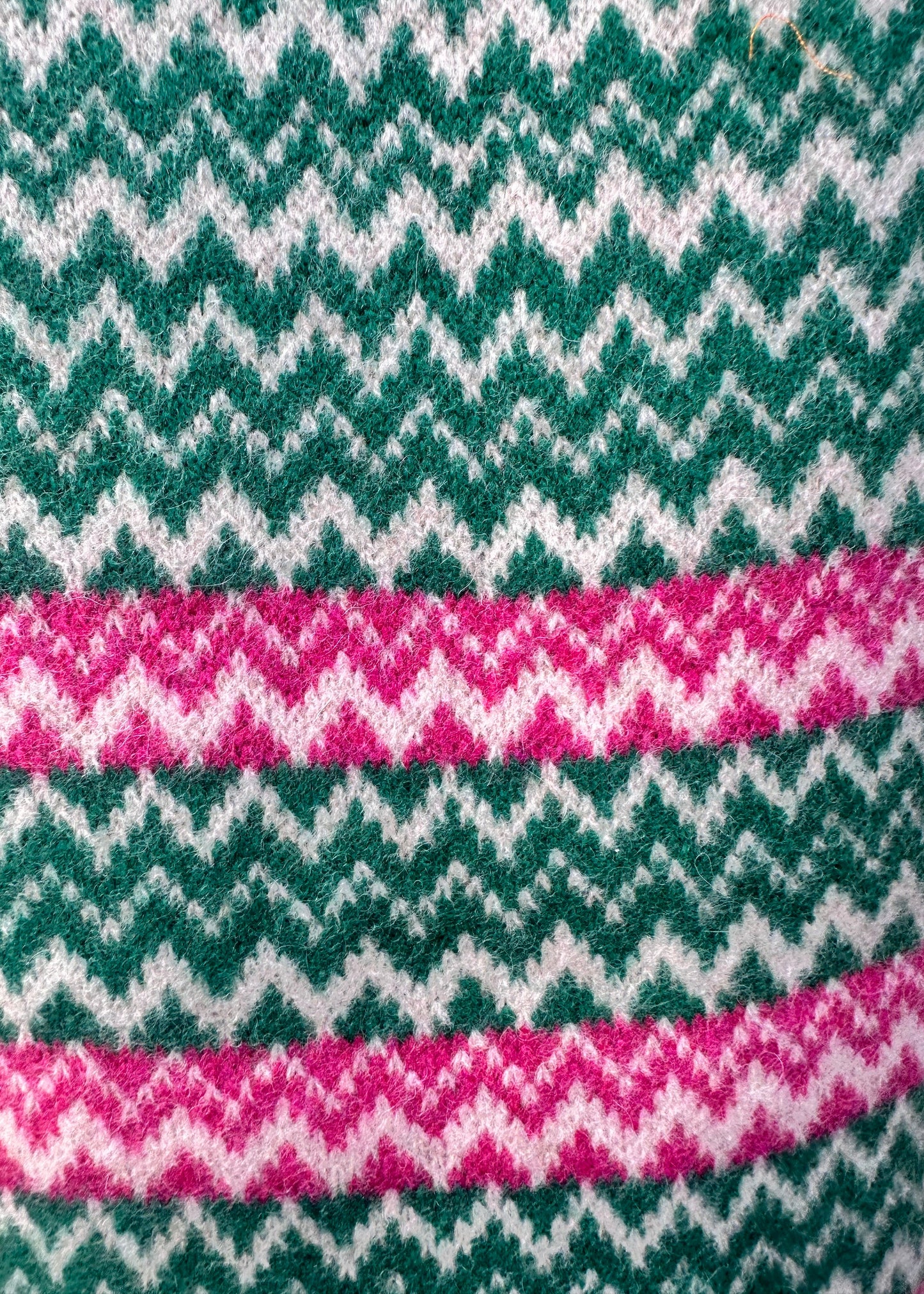 Lambswool Scarf: 'Green & Pink Spark'