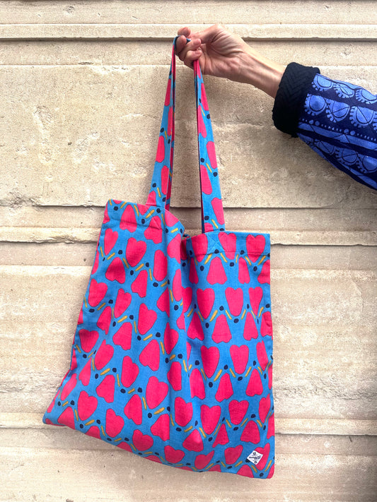 Giant Tote Bag in 'Blue Honey Heart'