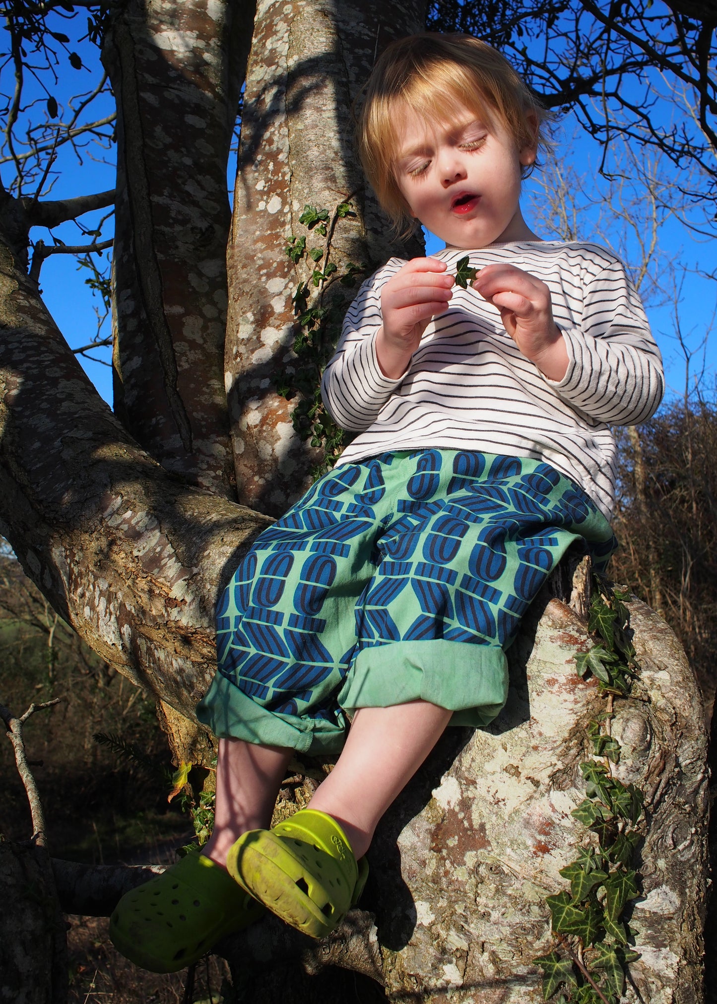 Kid's Trousers in 'Green Flamingo Splits'