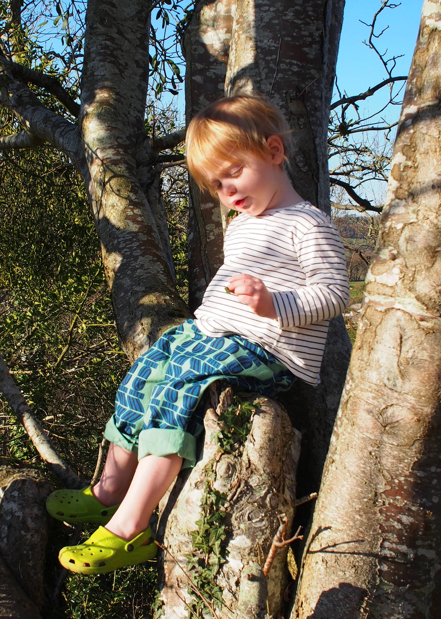 Kid's Trousers in 'Green Flamingo Splits'