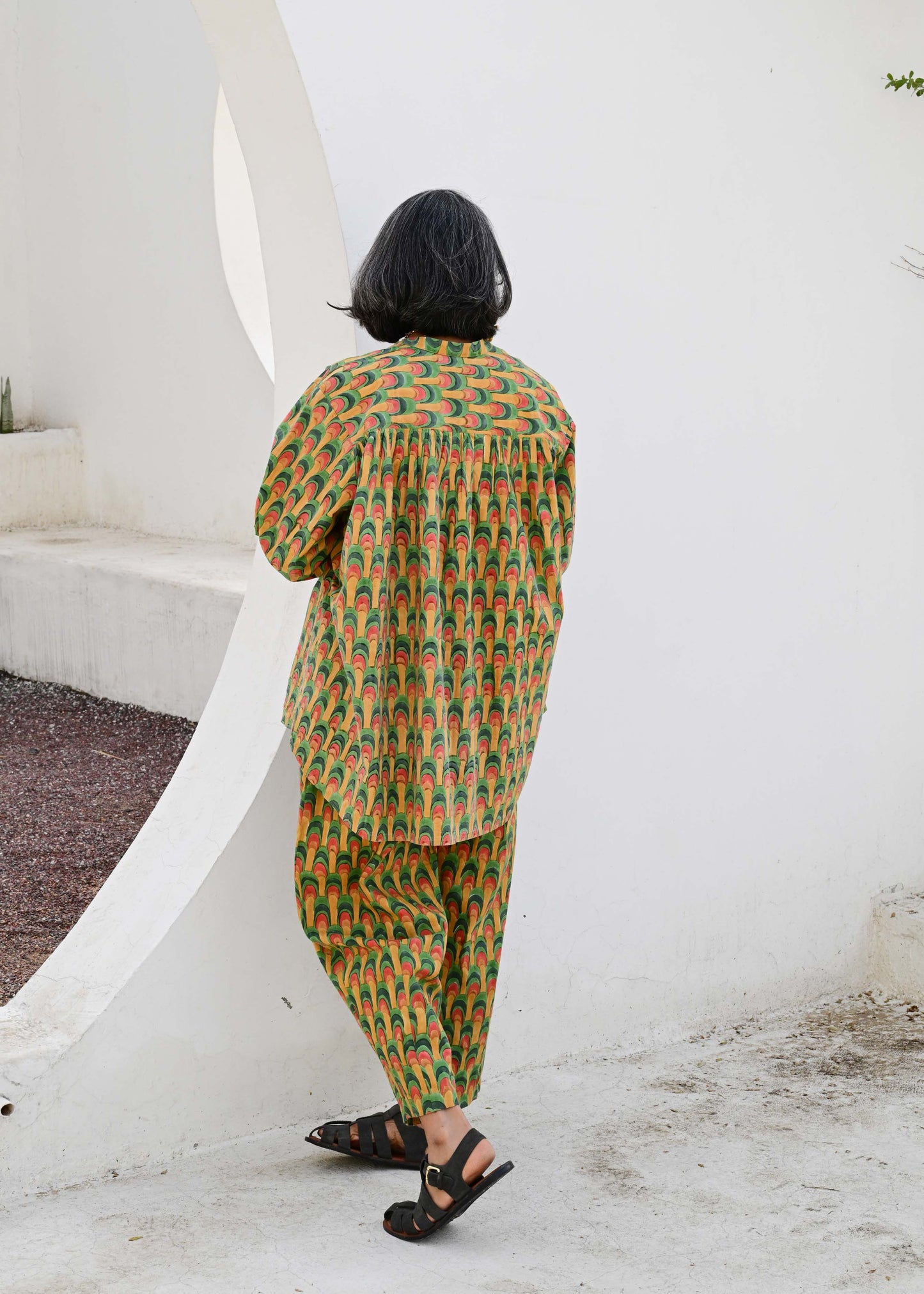 Rita Blouse in 'Peacock Fan'