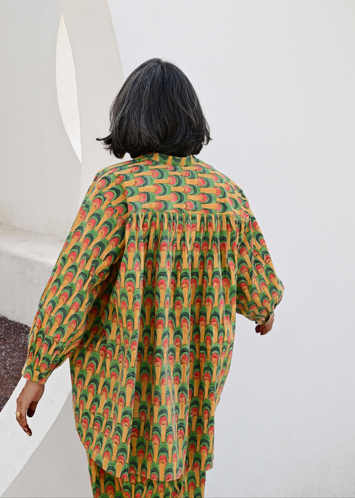 Rita Blouse in 'Peacock Fan'