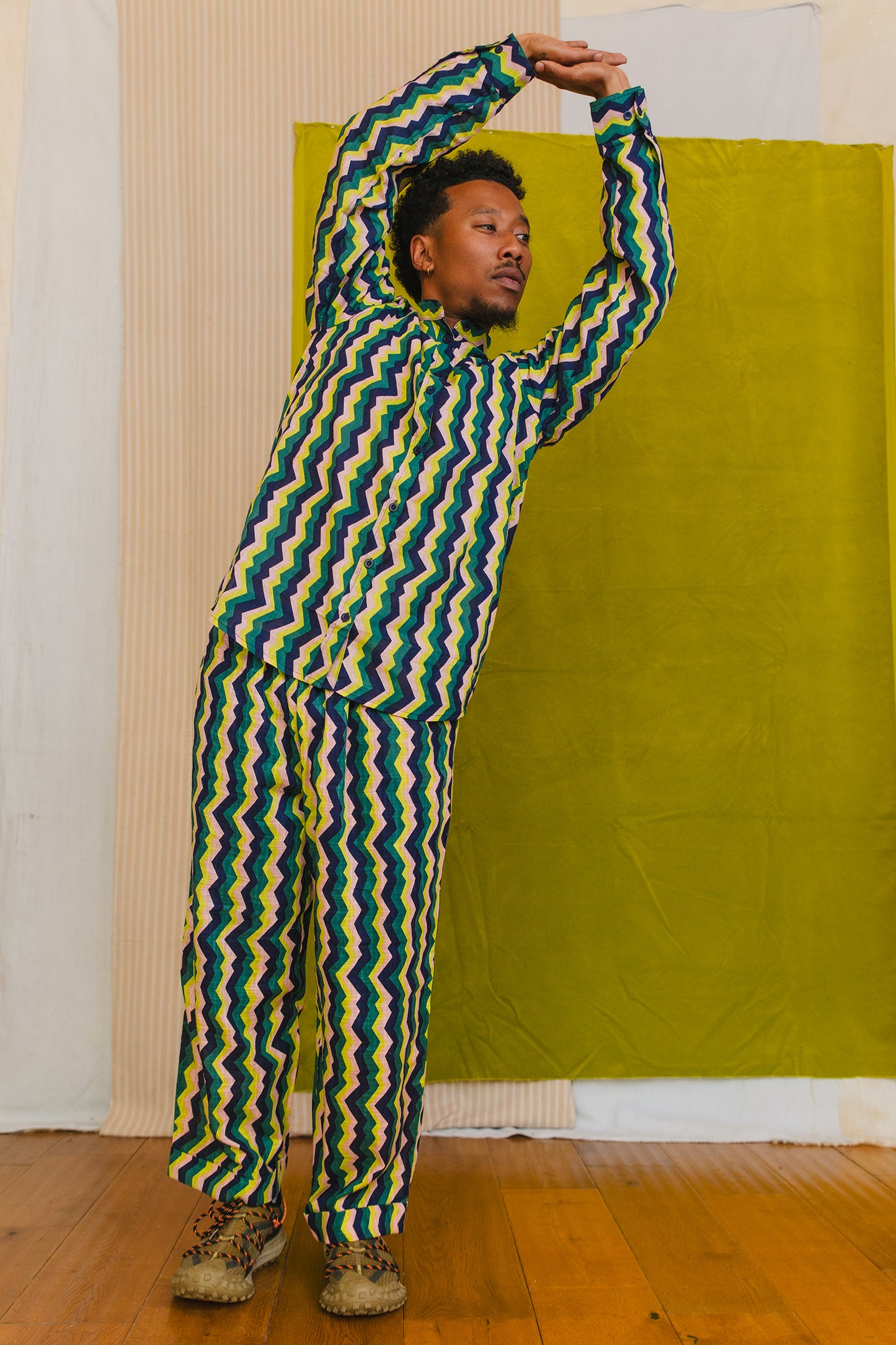 Muti Bottoms in 'Distant Dream'