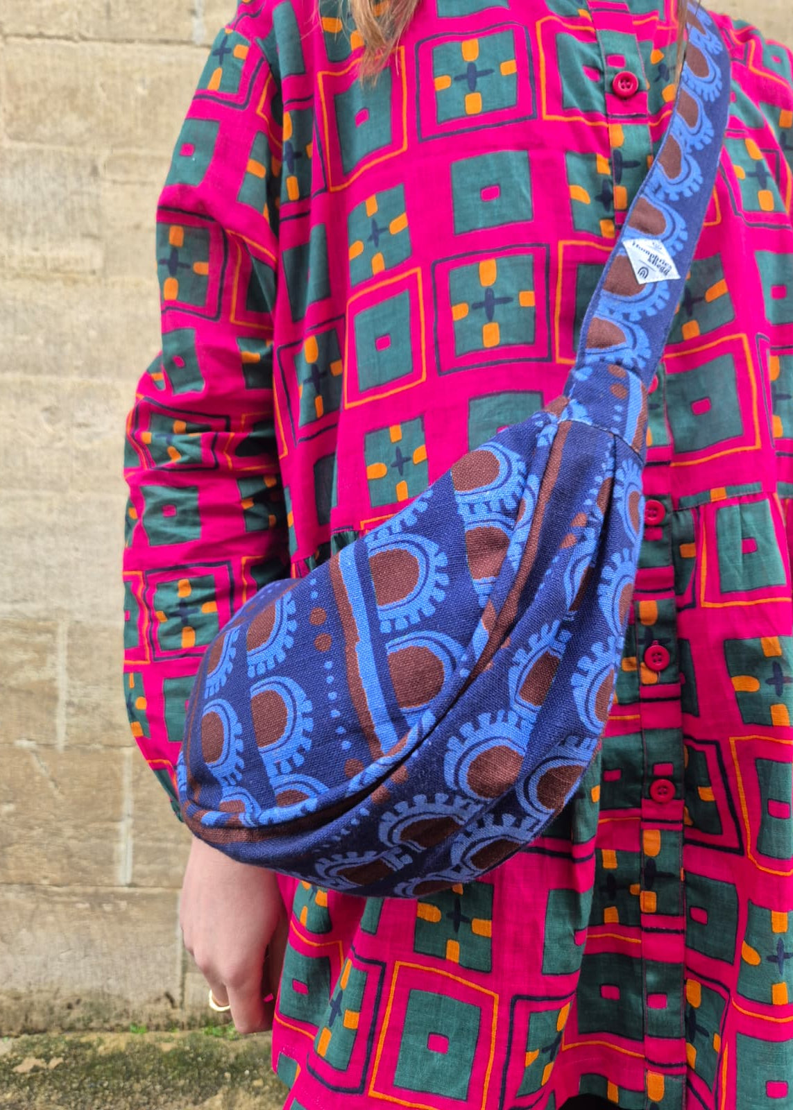 Cross Body Bag in Burgundy Bead