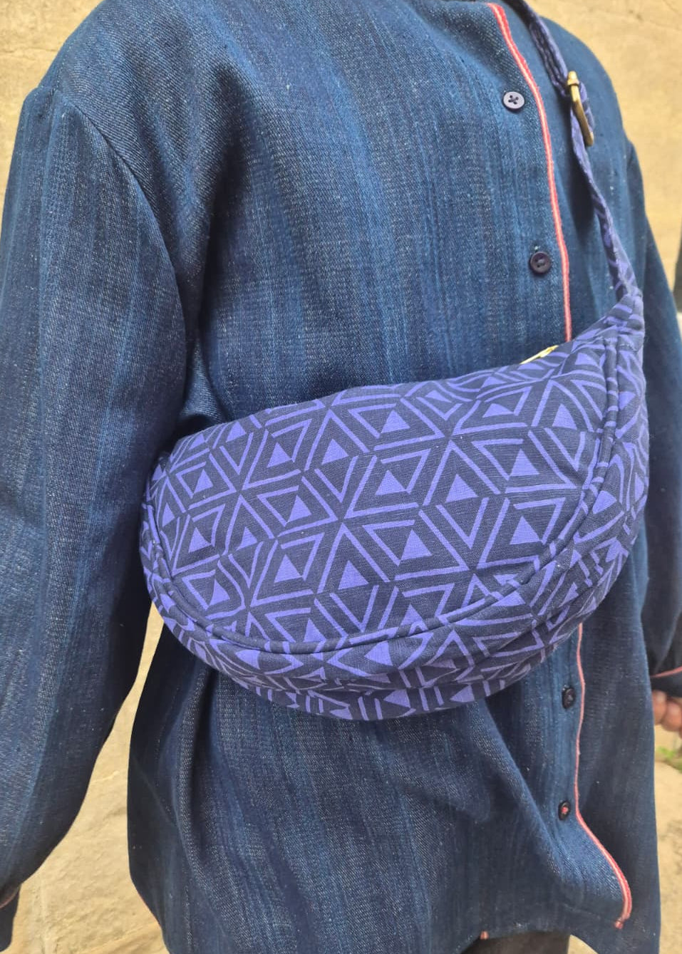 Cross Body Bag in Purple Honeycomb