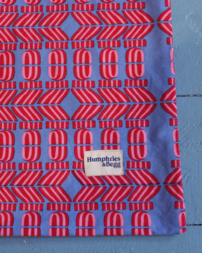 Giant Tote Bag in 'Flamingo Splits on Blue'
