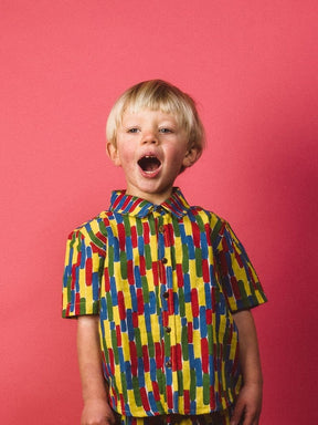 Kids linen short sleeved shirt in Parrot Streak 0 - 8 yrs-Humphries and Begg