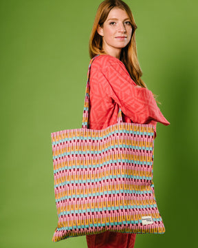 Giant Tote Bag in Row of Soldiers Print